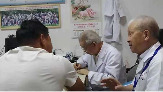 中国医学科学院皮研所原所长叶顺章教授会诊